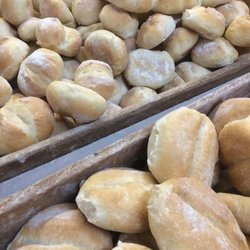Nova Bakery - Paposecos & Bijous
Traditional Portuguese Rolls and our special small pops