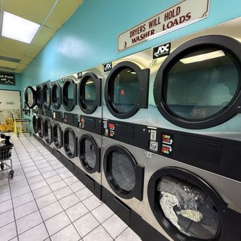 Aloha Laundry - Laundromat Near Me - Woodland Hills, California