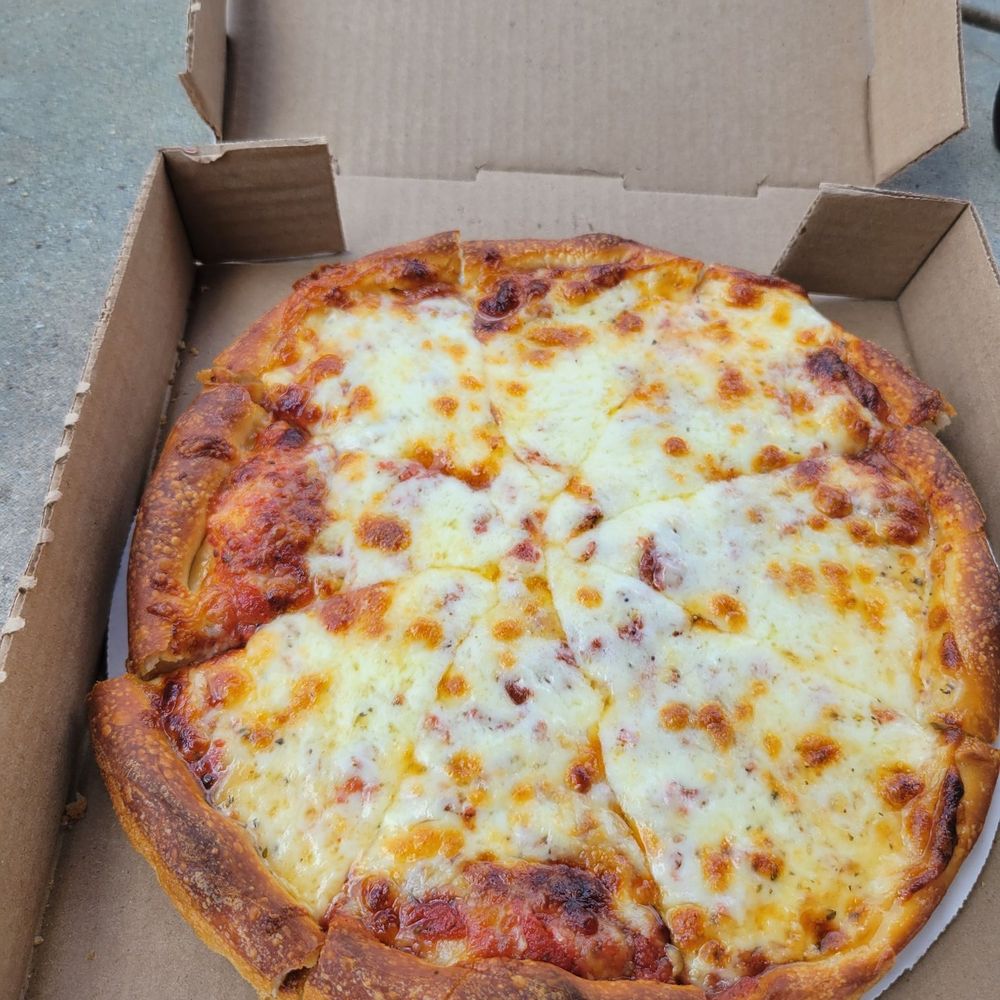 Golden Pizza Restaurant - Italian Near Me - Preston, Connecticut Golden Pizza Restaurant - Italian Near Me - Preston, Connecticut