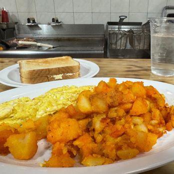 Reben Luncheonette - 2 eggs any style + homefries + toast - Breakfast & Brunch Near Me - Brooklyn, New York Reben Luncheonette - 2 eggs any style + homefries + toast - Breakfast & Brunch Near Me - Brooklyn, New York