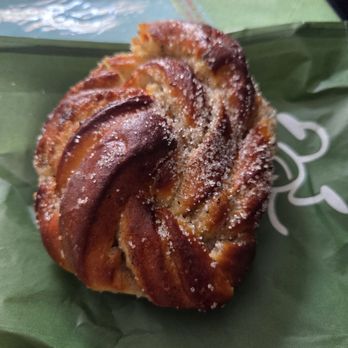 Smør Bakery - Bakeries Near Me - New York, New York Smør Bakery - Bakeries Near Me - New York, New York