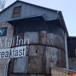 Granary Bar & Grill - Outside