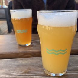 Pale ale américain (front) & session IPA (back)