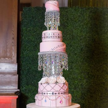 Moulin Rose Cake & Bakery Shop - Quinceañera elegant cake. - Bakeries Near Me - Miami, Florida Moulin Rose Cake & Bakery Shop - Quinceañera elegant cake. - Bakeries Near Me - Miami, Florida