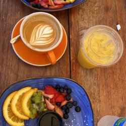 Bermudas - Waffles with Nutella and fruits!