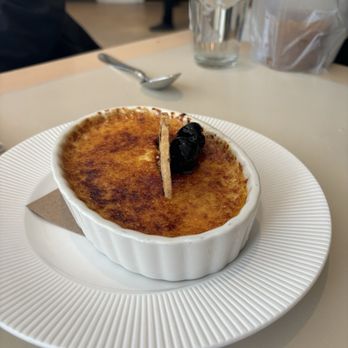 Tavern on the Green - Bing Cherry Crème Brulee - New American Near Me - New York, New York Tavern on the Green - Bing Cherry Crème Brulee - New American Near Me - New York, New York