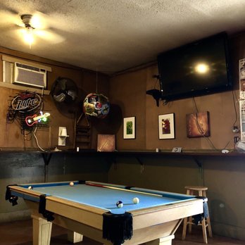 Big Easy Bar and Grill - Cajun/Creole Near Me - Austin, Texas