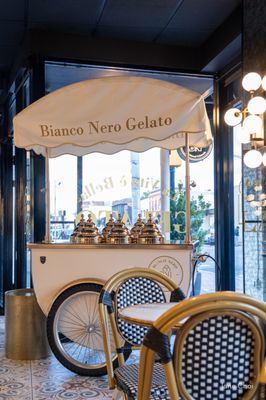 Bianco Nero Gelato by null