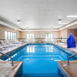 Comfort Suites Near Route 66