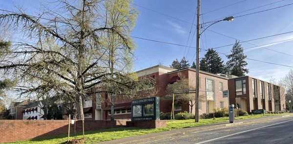 University of Oregon by null