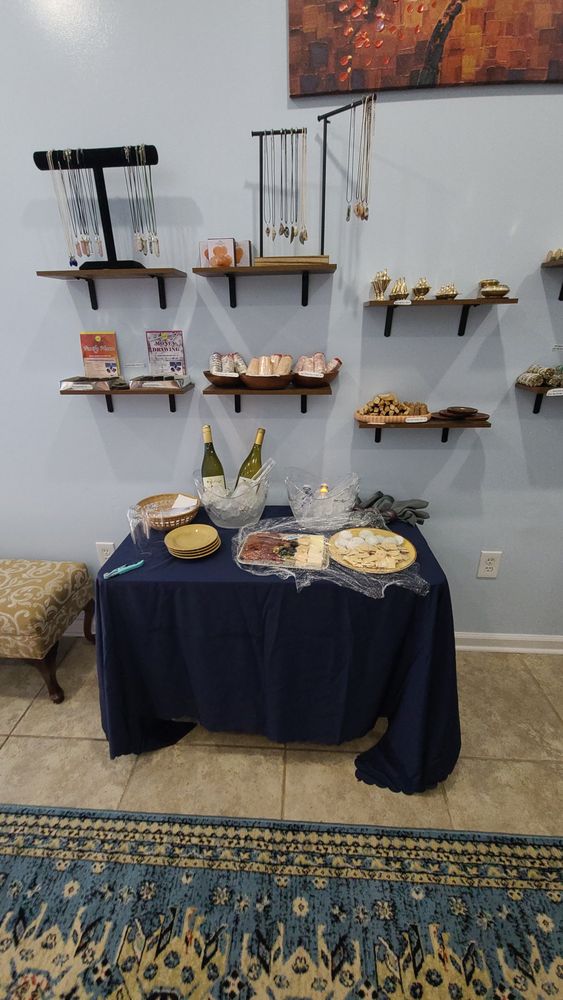 Juniper Massage and Apothecary Image