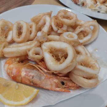 I Quattro Mori - Fried calamari and prawns - Seafood Near Me - Rome, RM
