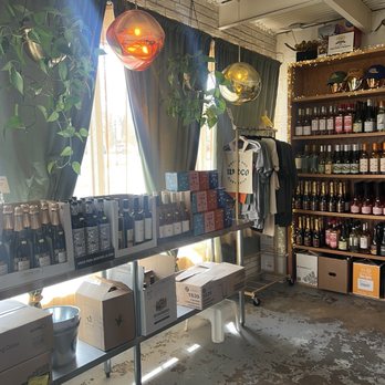 Weco Bottle And Biergarten - Beer Gardens Near Me - West Columbia, South Carolina Weco Bottle And Biergarten - Beer Gardens Near Me - West Columbia, South Carolina