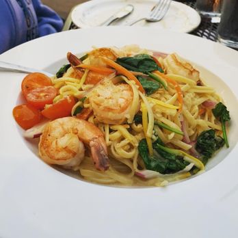 Boathouse Bistro - Shrimp Scampi Primevera - Italian Near Me - Hingham, Massachusetts