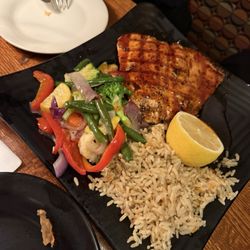Manhattan's American Bar and Grill