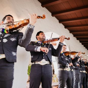 Mariachi Arcoiris - So happy and full of energy - Musicians Near Me Mariachi Arcoiris - So happy and full of energy - Musicians Near Me