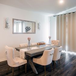 Moreno Beach House of Care - Dining room