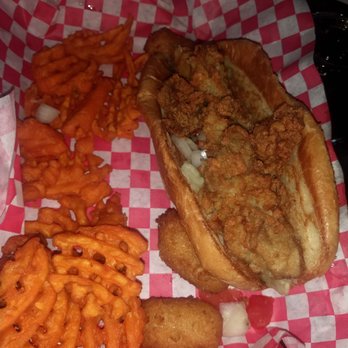 Blackbeard's-B & B Bar-B-Que - Fried oyster poboy - Barbeque Near Me - Albany, Georgia