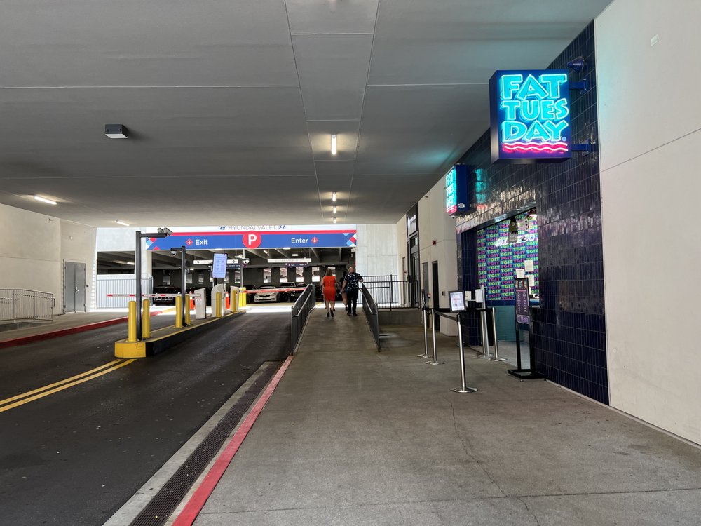 FAT TUESDAY AT THE BATTERY ATLANTA Updated August 2024 44 Photos & 36 Reviews 800