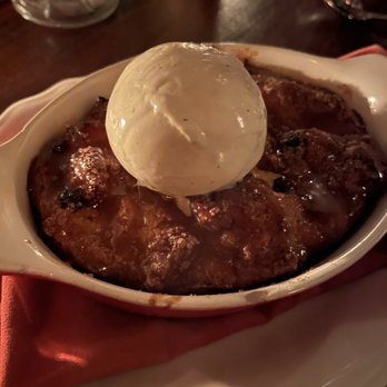 Ciccio Mio - panettone bread pudding - Italian Near Me - Chicago, Illinois Ciccio Mio - panettone bread pudding - Italian Near Me - Chicago, Illinois