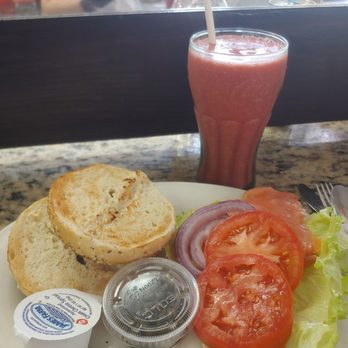 Franklin Spa - Salmon lox on everything bagel with grapefruit palm smoothie. - Breakfast & Brunch Near Me - Newport, Rhode Island