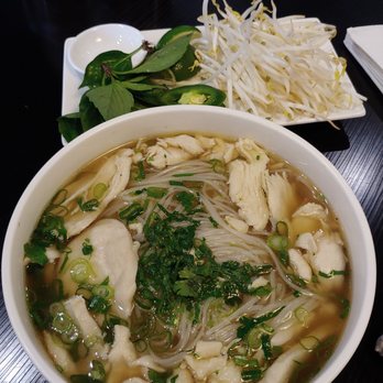 Pho 815 - Pho ga, without white onions as requested. - Vietnamese Near Me - Rockford, Illinois