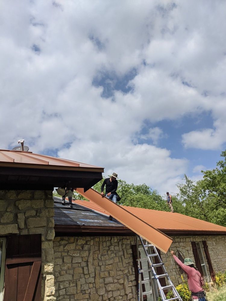 Slide of Maxim Construction Group