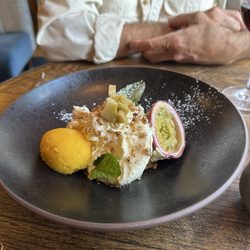 Sheep - Mango passion fruit Eaton mess