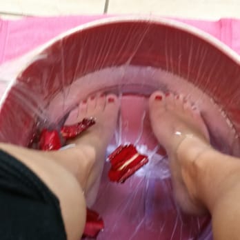 Rosy Heels - Rose petals! I love it - Nail Salons Near Me - San Francisco, California Rosy Heels - Rose petals! I love it - Nail Salons Near Me - San Francisco, California
