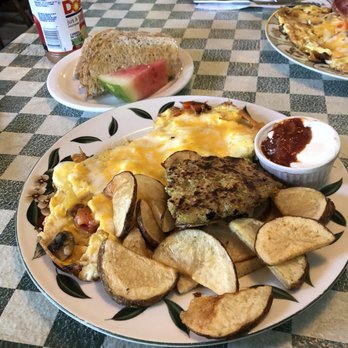 Fraser Park Restaurant - Spanish omelette with whole wheat toast - Breakfast & Brunch Near Me - Burnaby, British Columbia Fraser Park Restaurant - Spanish omelette with whole wheat toast - Breakfast & Brunch Near Me - Burnaby, British Columbia