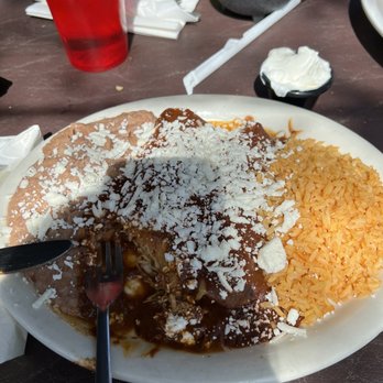 Casa Mendoza - Mole enchiladas SO GOOD - Mexican Near Me - Three Rivers, California Casa Mendoza - Mole enchiladas SO GOOD - Mexican Near Me - Three Rivers, California