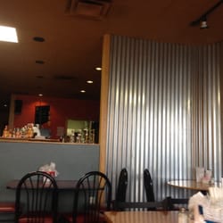 El Eden Latin Restaurant & HG Coffee - Counter with hot salsas!