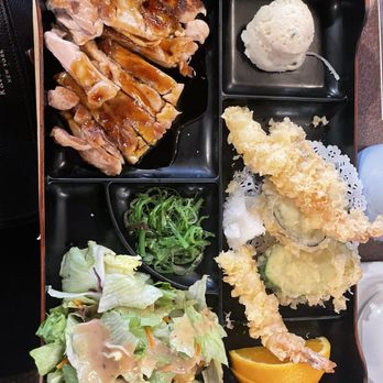 Oomasa Restaurant - Chicken Teriyaki & Tempura - Japanese Near Me - Los Angeles, California