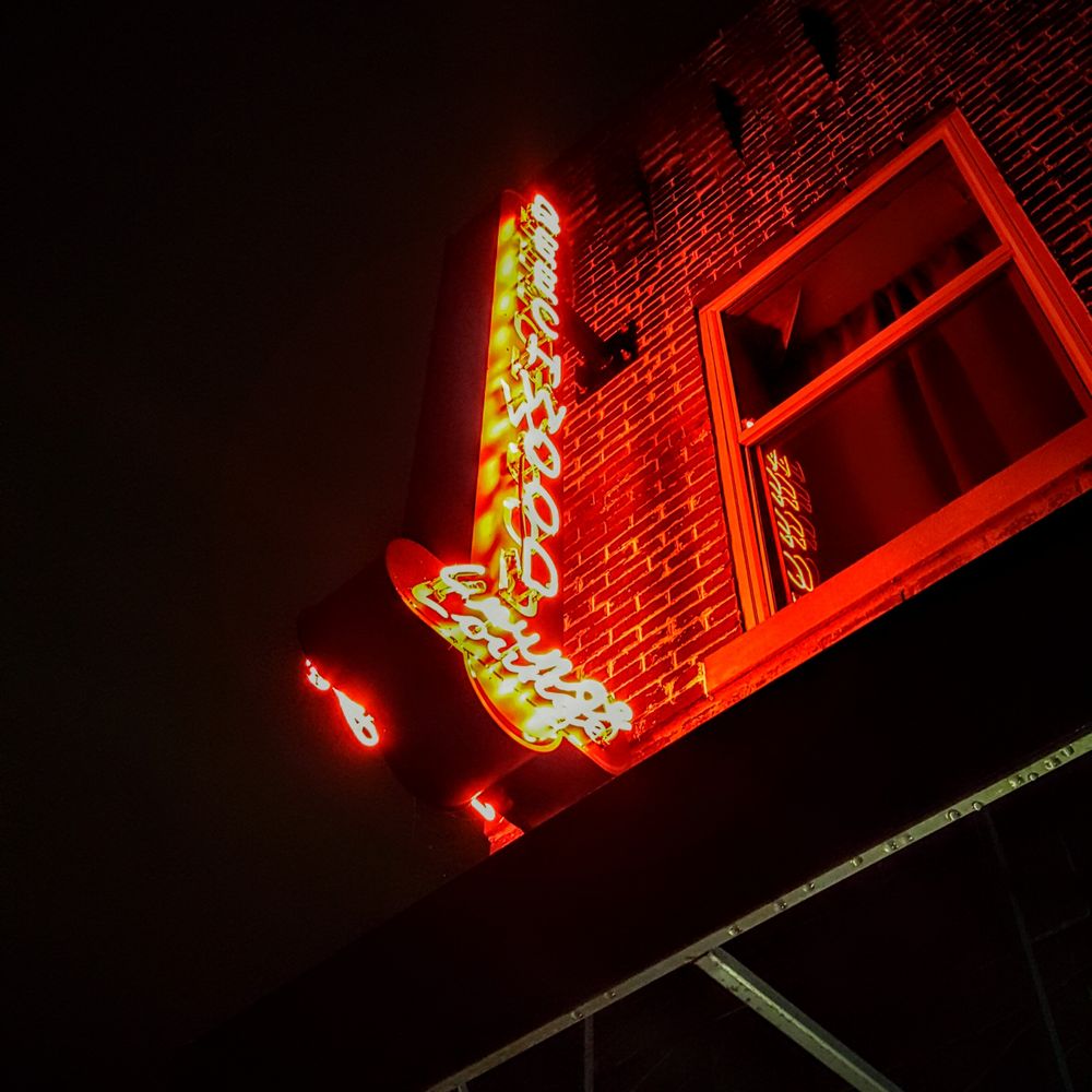 Great place for drinks.  Atmosphere is great for all ages.   Music selection is awesome!!