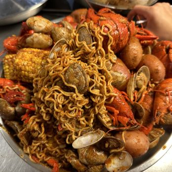 Crafty Crab - Brandon - Seafood Near Me - Brandon, Florida