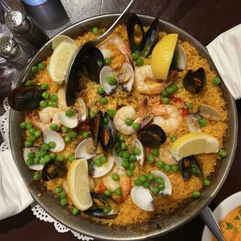Esperpento - Paella Seafood - Spanish Near Me - San Francisco, California