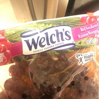 Target - Moldy grapes sold through the target drive up order - Department Stores Near Me - San Mateo, California