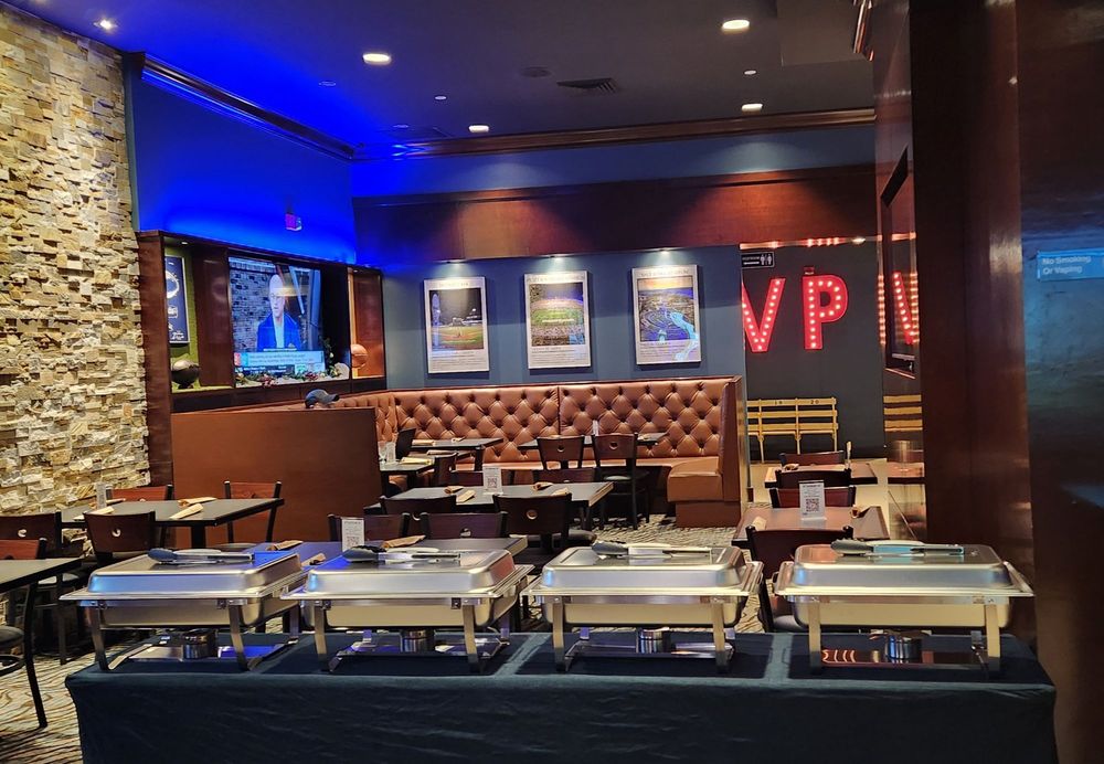 Stadium XV Craft Kitchen & Sim Bar