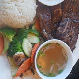 Beef Ribs, steamed vegetables, soup, rice. Beef Ribs, steamed vegetables, soup, rice.