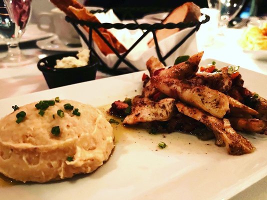 Bacari Grill by null