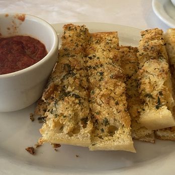 Finbars Italian Kitchen - 10/25 Garlic bread - Italian Near Me - Seal Beach, California
