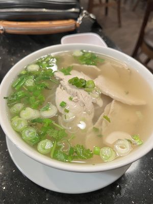 Pho Tan Vinh by null
