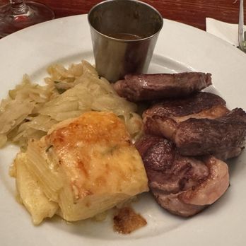 Au Petit Fer a Cheval - French Near Me - Paris