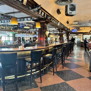 Pappadeaux Seafood Kitchen - Seafood Near Me - Phoenix, Arizona