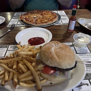 Central Cafe - Pizza Near Me - Middleboro, Massachusetts