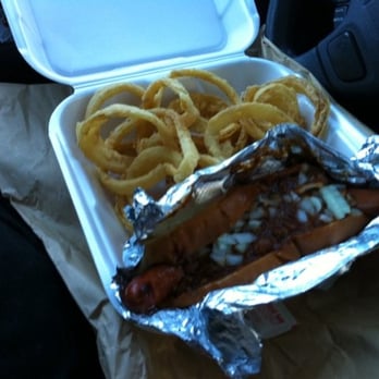 Simco's - Chili dog and onion rings - Hot Dogs Near Me - Boston, Massachusetts Simco's - Chili dog and onion rings - Hot Dogs Near Me - Boston, Massachusetts
