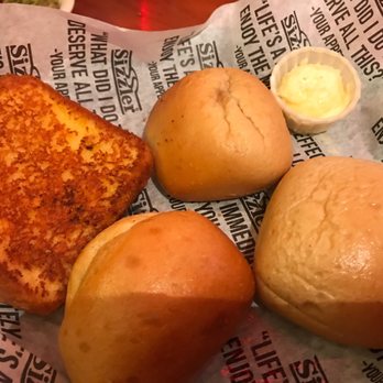 Sizzler - Sweet Honey Butter Rolls and Garlic Cheese Toast - Seafood Near Me - Lake Forest, California