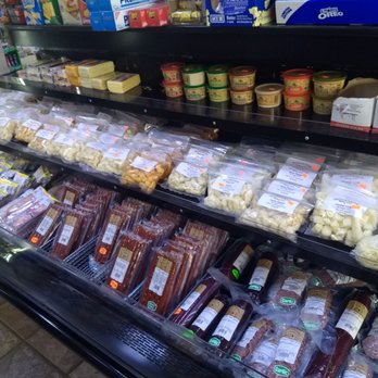 Shell Food Mart - Cheese curds and smoked meat - Convenience Stores Near Me - Blue Earth, Minnesota