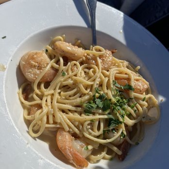 Sam's Chowder House - shrimp linguine - Seafood Near Me - Half Moon Bay, California Sam's Chowder House - shrimp linguine - Seafood Near Me - Half Moon Bay, California