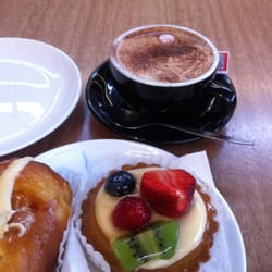 Pasta Deli - These cakes are too sweet to me